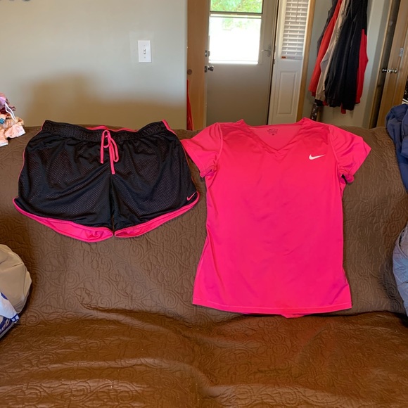 Nike Pants - (2) EUC WOMEN NIKE DRI FIT OUTFIT SHIRT XL SHORTS L